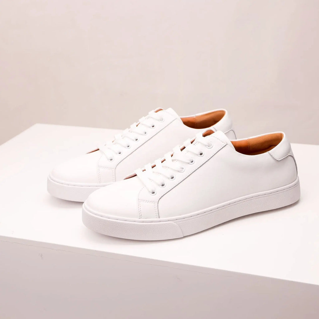 LEATHER LACE-UP SNEAKER - Dhago