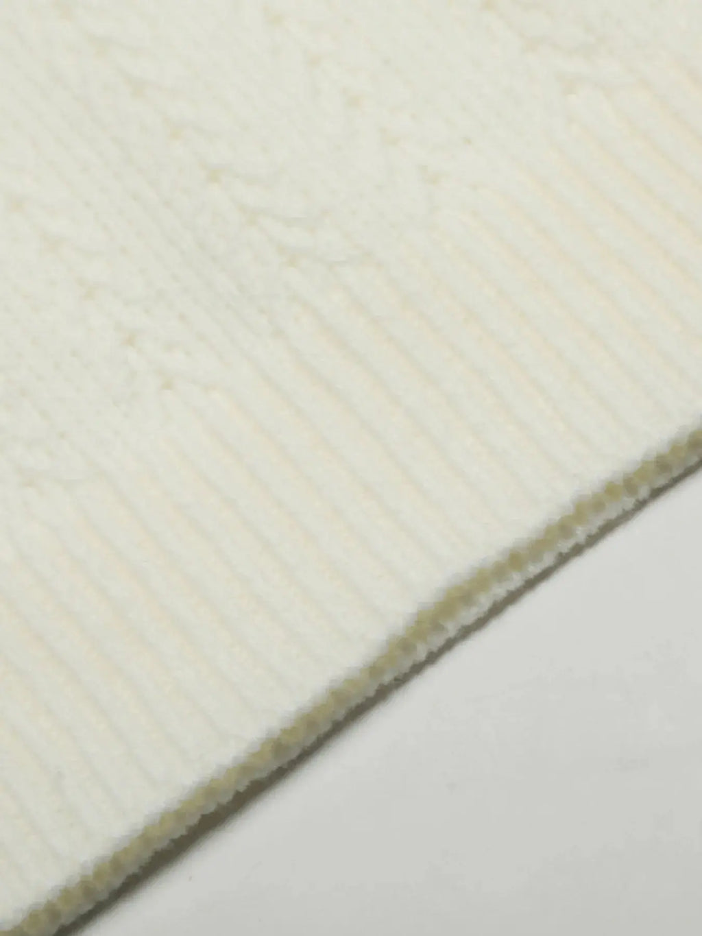 735b4b0d49994e3894bb3148d38fd411-Max-Origin