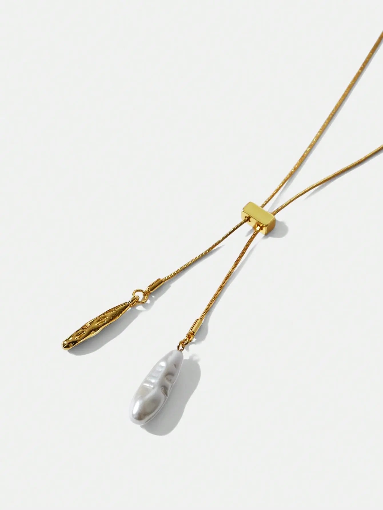 THE AURELIA GOLD PENDANT NECKLACE - Women Necklaces by Dhago| Dhago